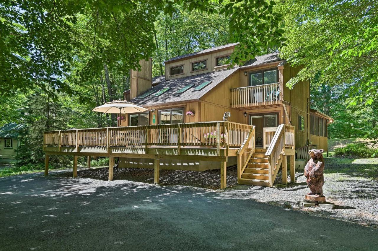 Bear Den Rustic Pocono Lake Home With Game Room! Екстериор снимка