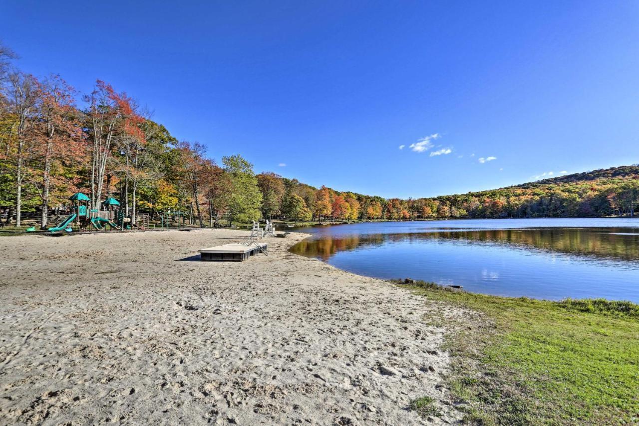 Bear Den Rustic Pocono Lake Home With Game Room! Екстериор снимка