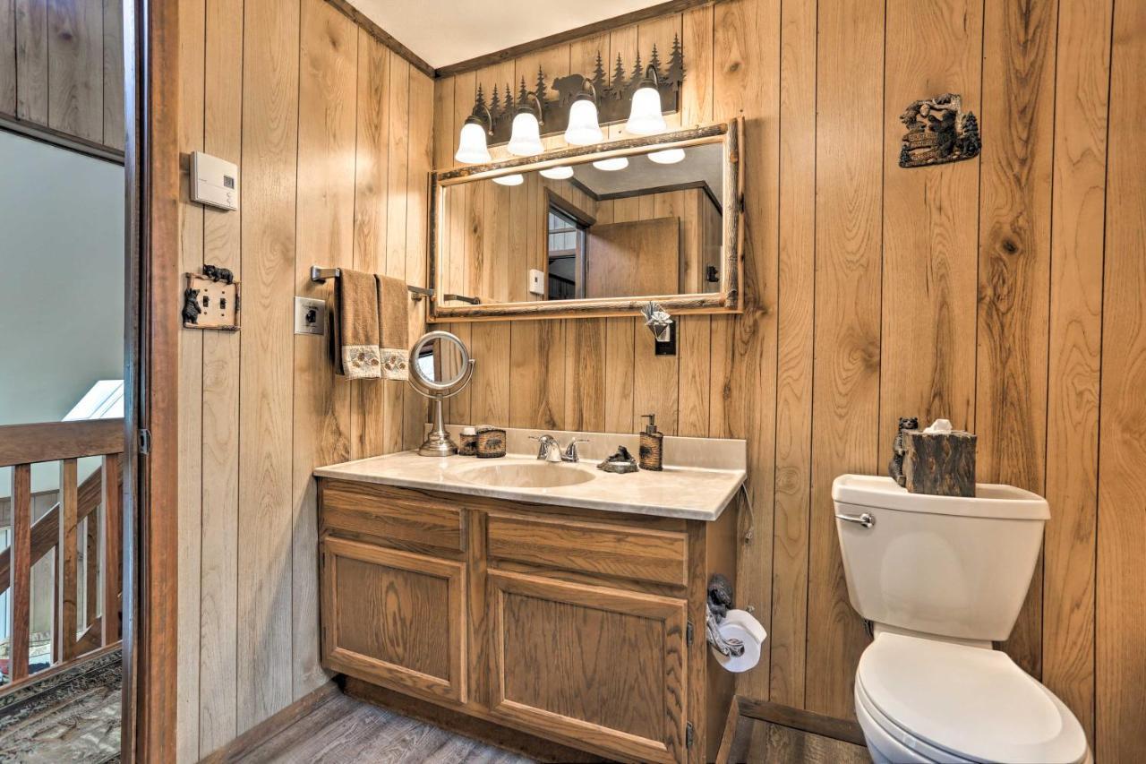 Bear Den Rustic Pocono Lake Home With Game Room! Екстериор снимка