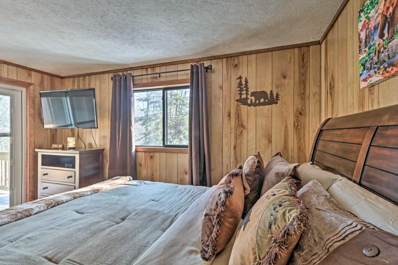 Bear Den Rustic Pocono Lake Home With Game Room! Екстериор снимка